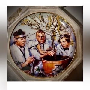 Vintage The Three Stooges "Tree Surgeons"
Collectors Plate